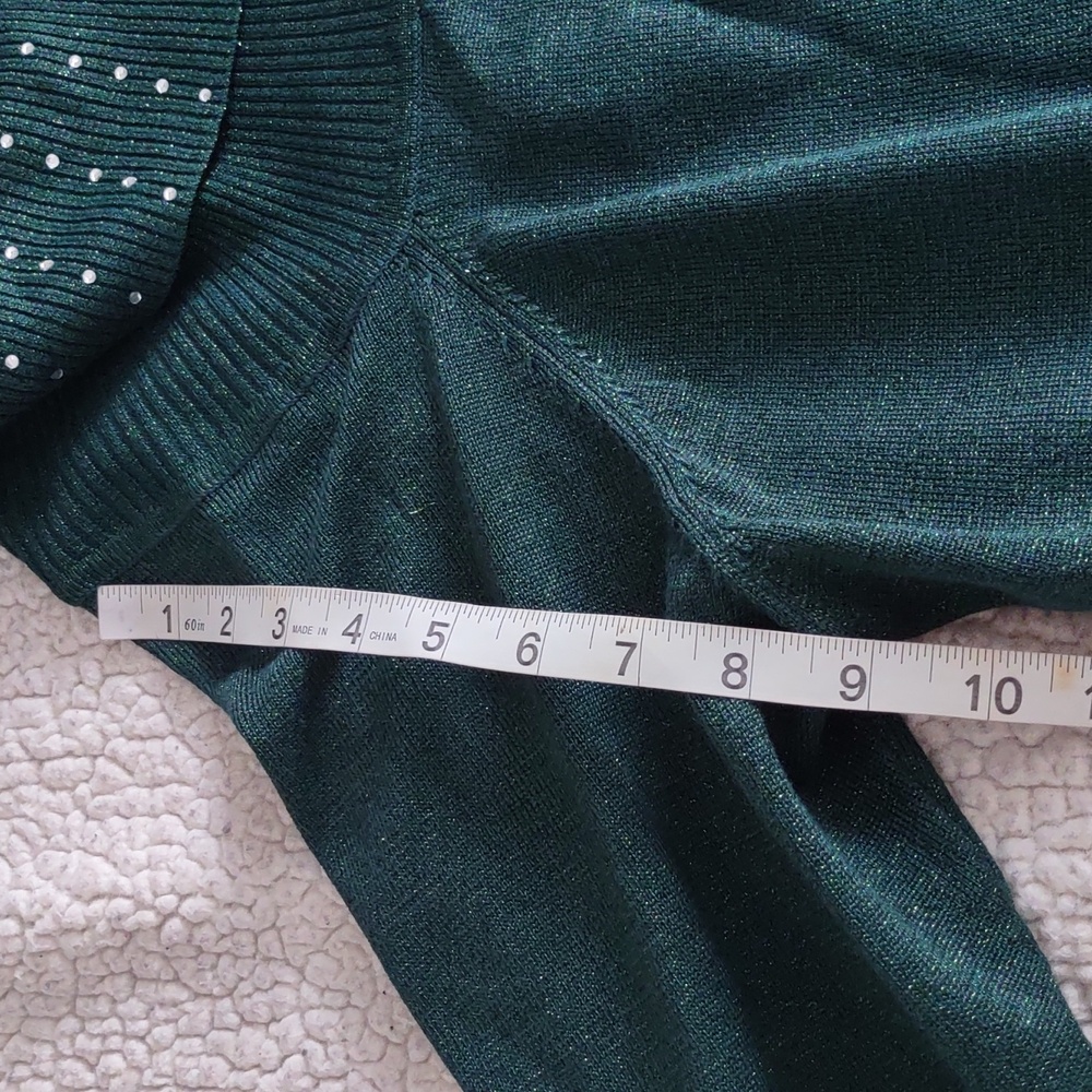 Questions 2X Metallic Rhinestone Ribbed Trim Turtleneck Green Sweater - Picture 8 of 16